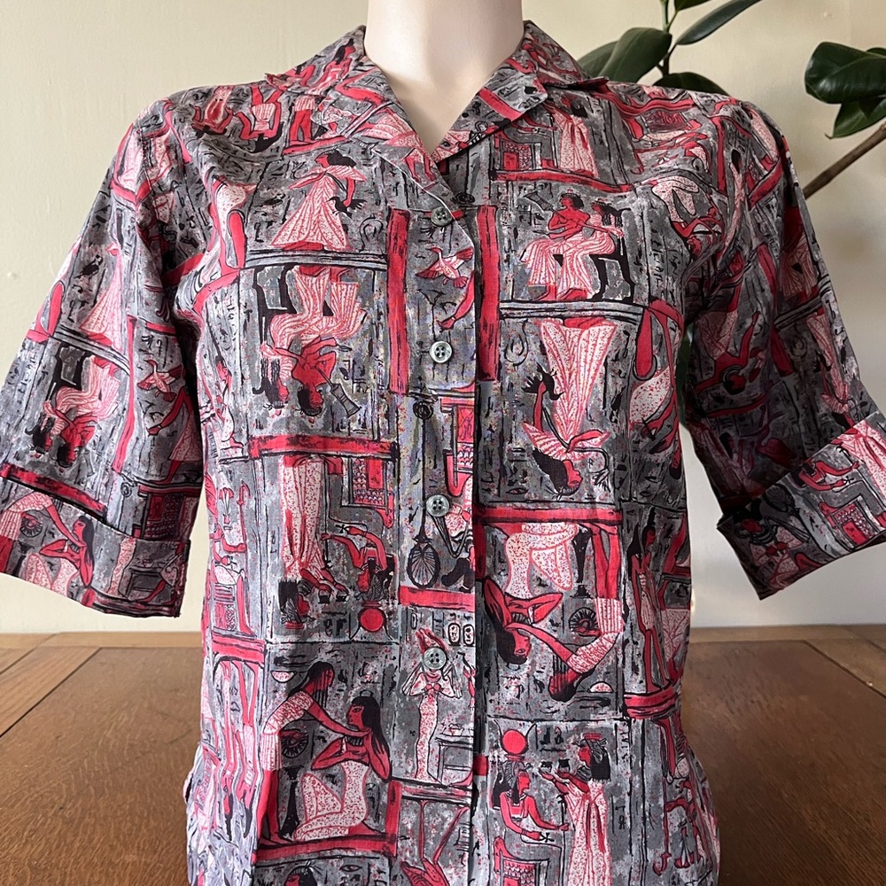 Vintage Circa 60’s Graphic Campshirt